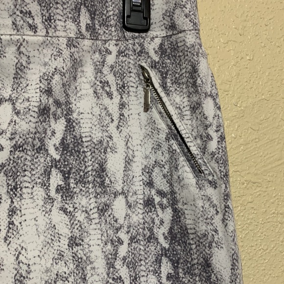 89th &  Madison Jeggings Stretch Pants Size L Animal Print White Gray - Picture 6 of 16